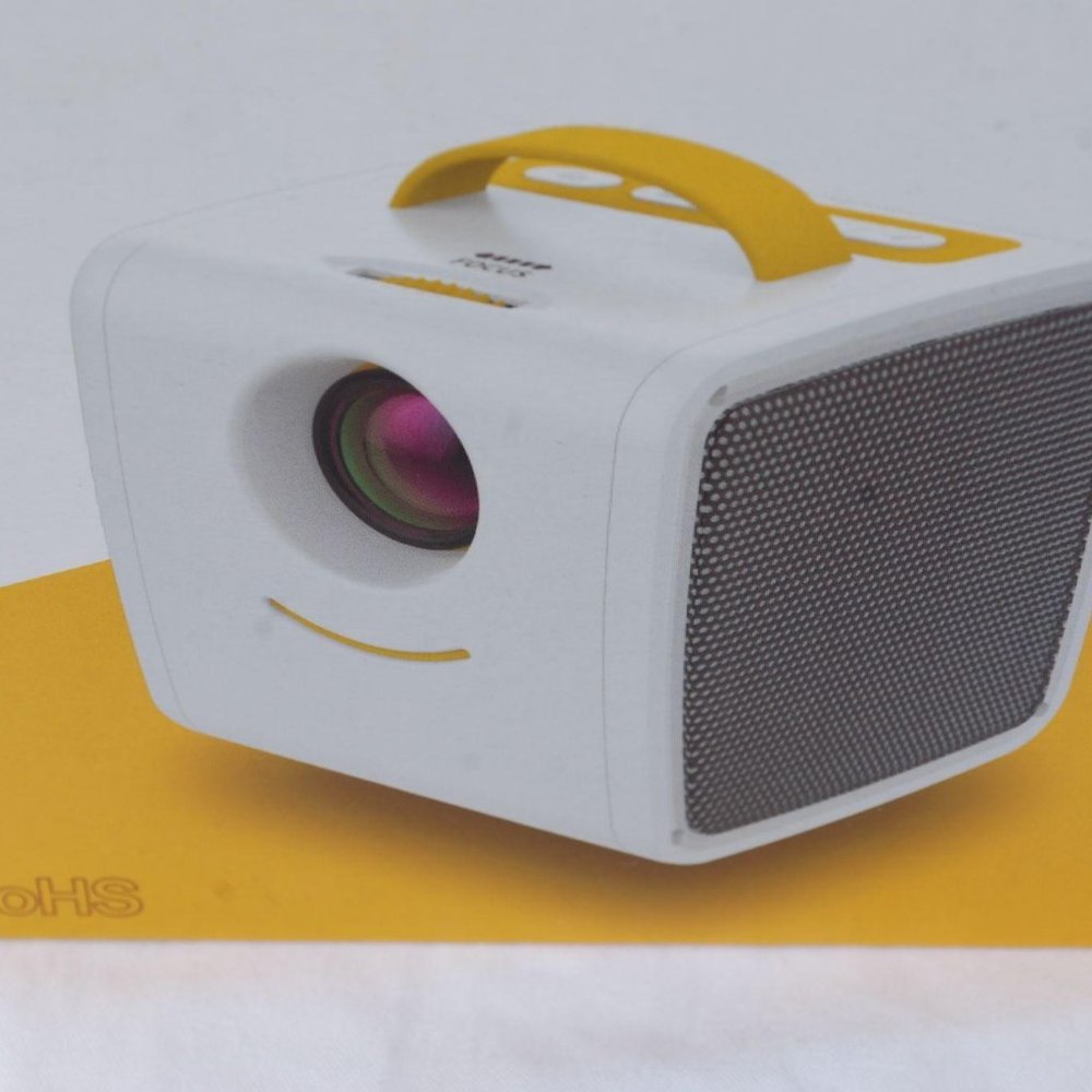 Mini Projector, for Kids LED Video - Picture 3 of 5